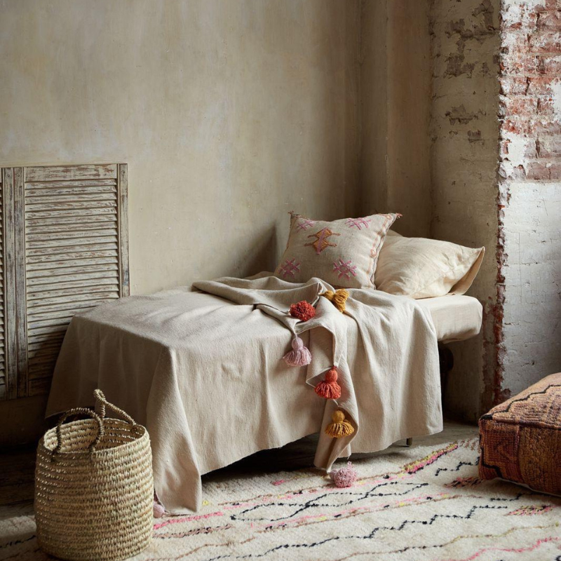 PLAID EN 100% COTON 3M/2M BEIGE POMPONS MULTICO