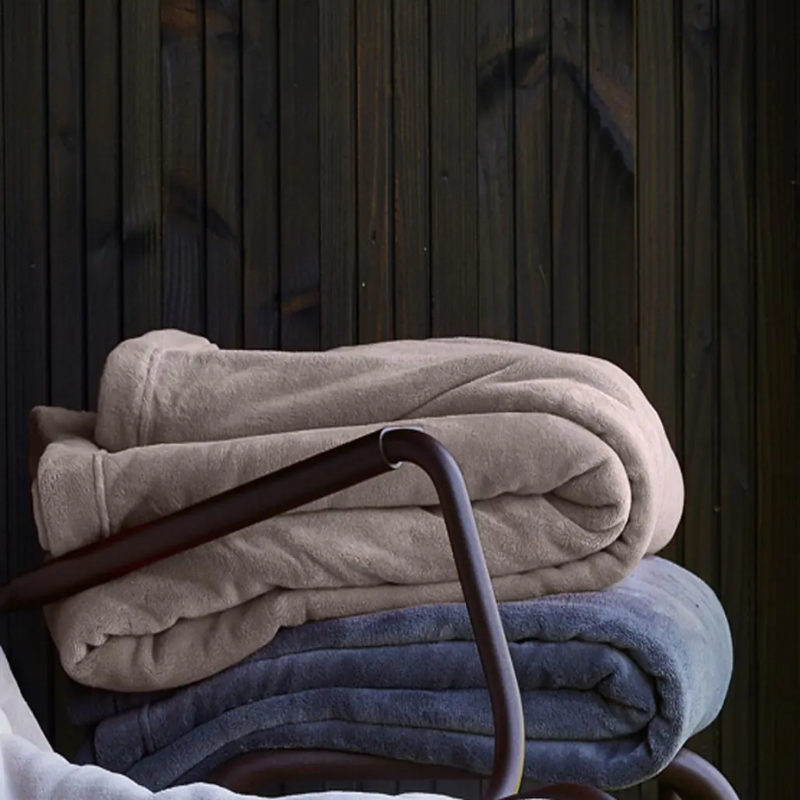 COUVERTURE POLAIRE GRIS CARBONE - SYLVIE THRIEZ COUVERTURE POLAIRE GRIS CARBONE - SYLVIE THRIEZ